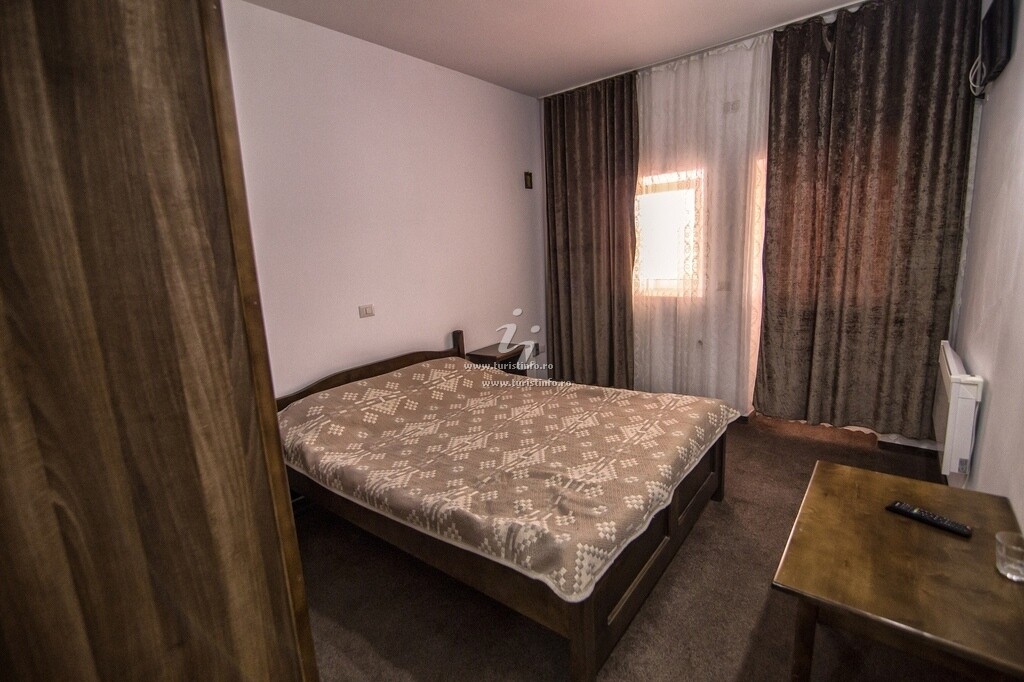 Hotel Hanul Urșilor