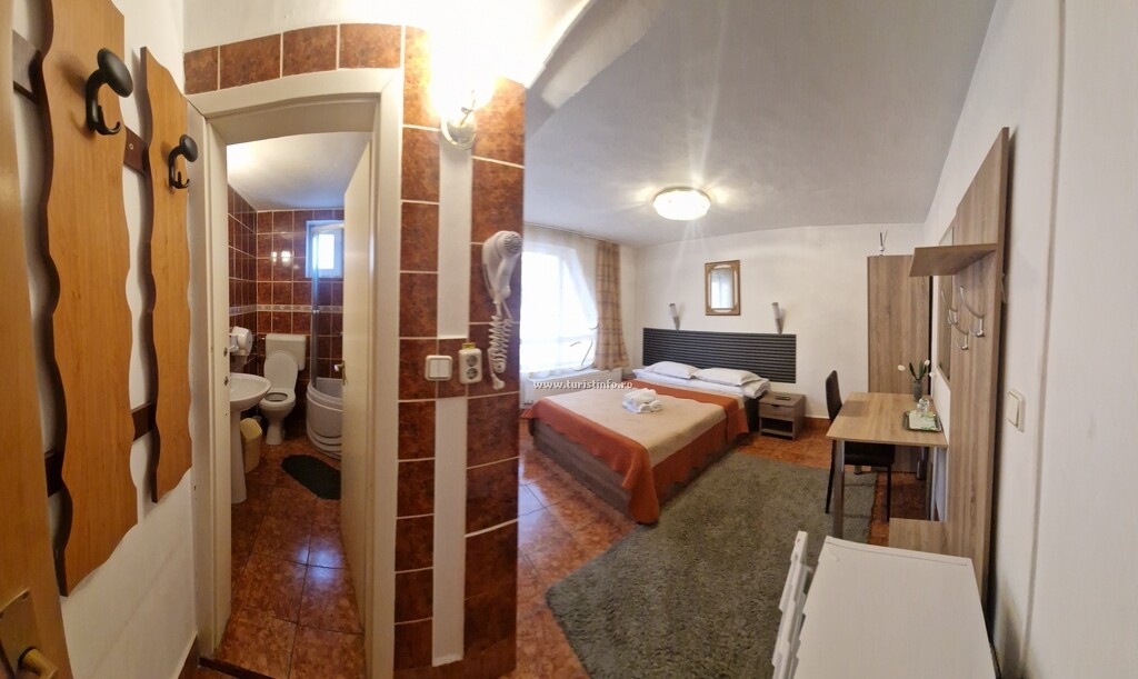 Pensiunea Casa Ana Roșu