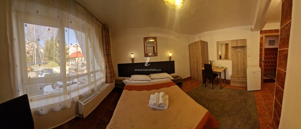 Pensiunea Casa Ana Roșu