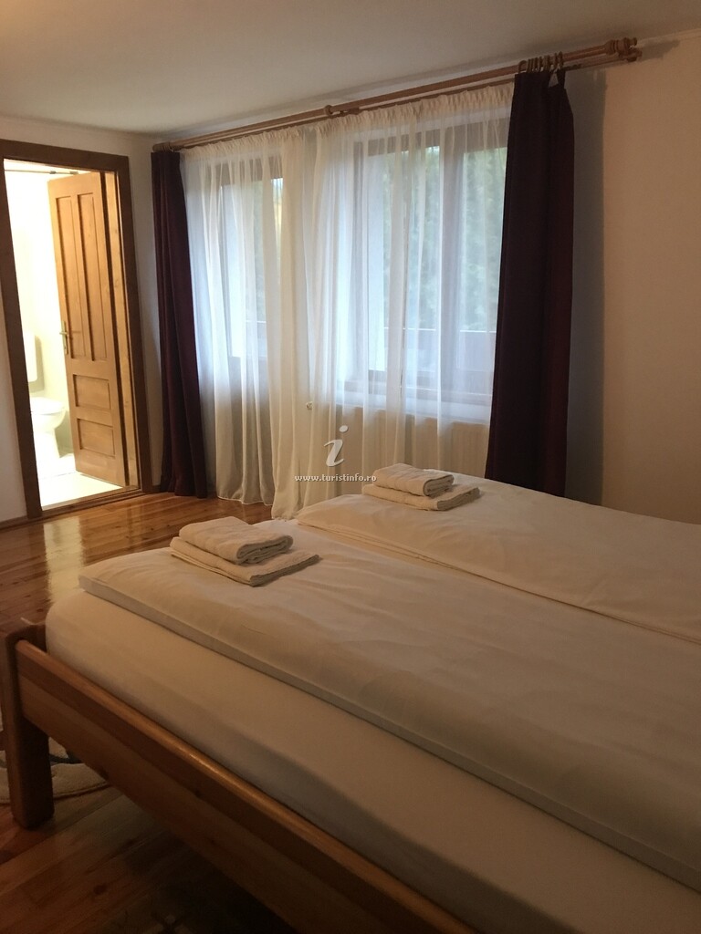 Cabana Casa dintre Brazi