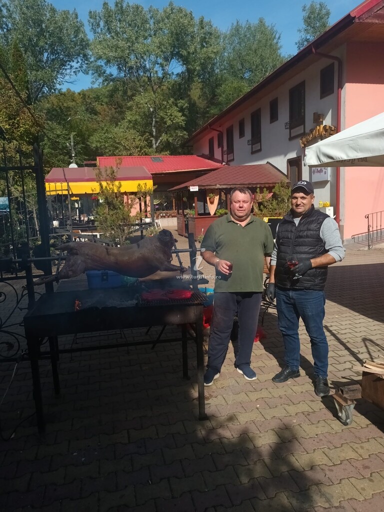 Camere de închiriat Hanul AniȚei - La Păducel