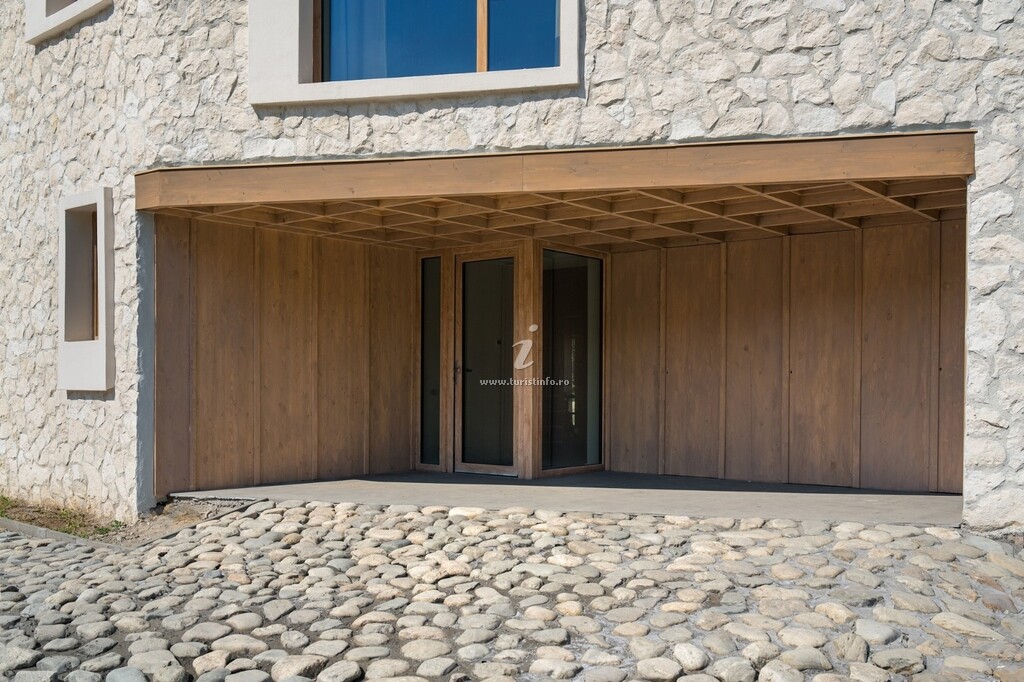 Stone Nest