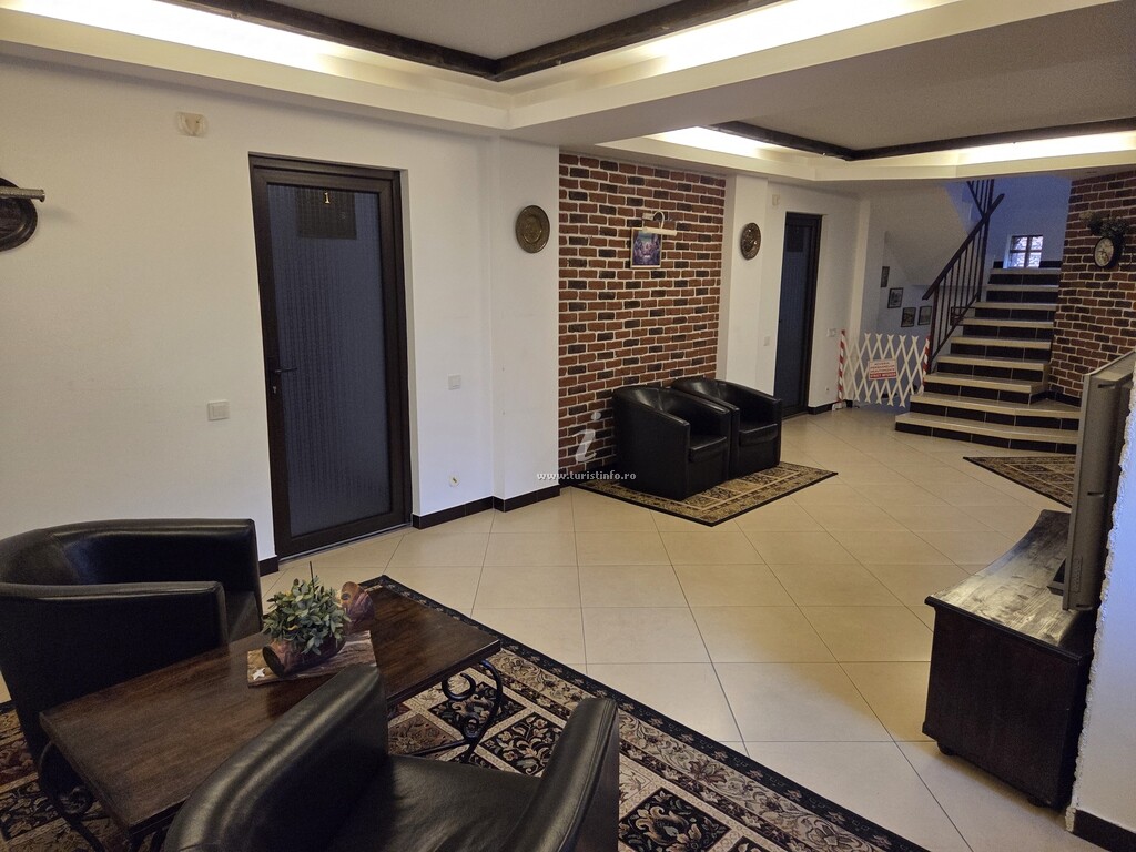 Casa Poiana 2