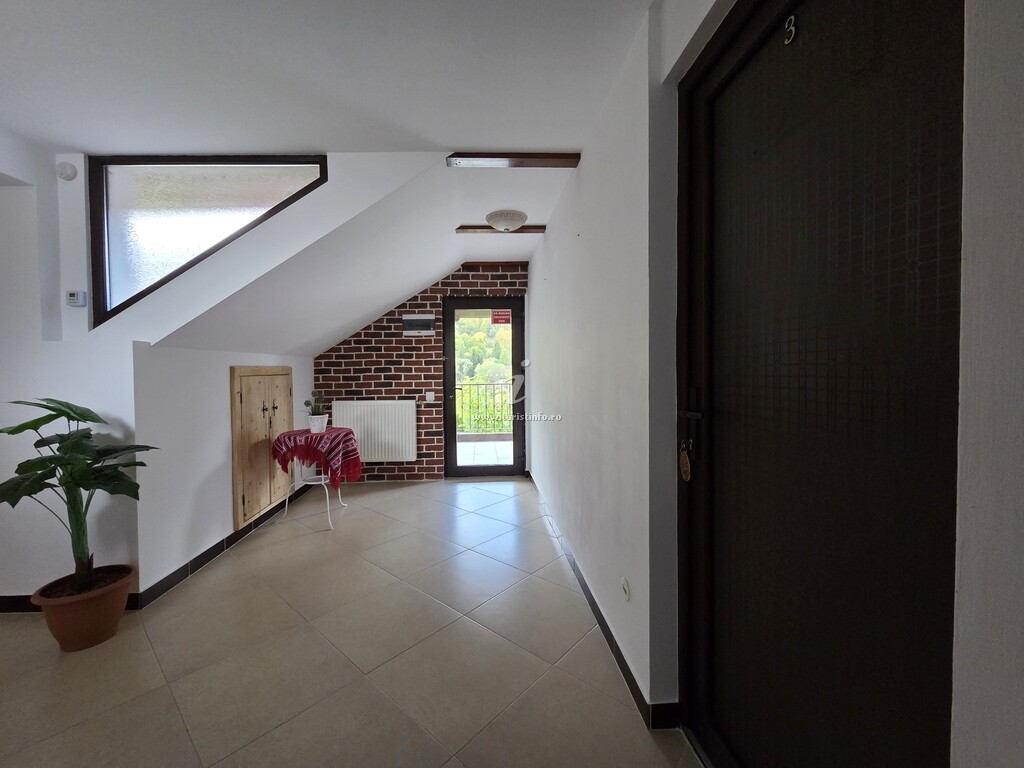Casa Poiana 2