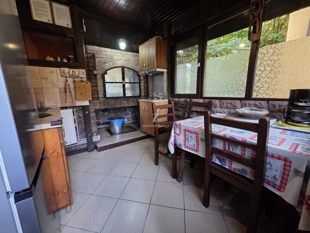 Casa Poiana 2