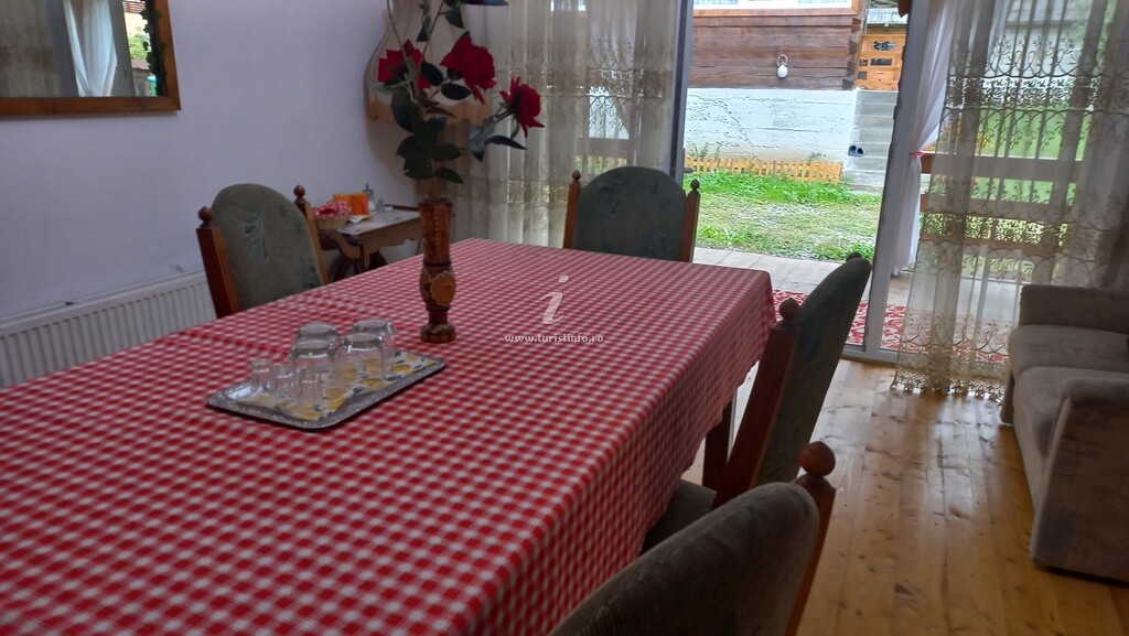 Hoinari în Maramu