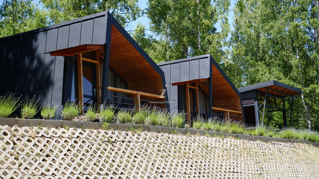 Bungalow-uri Krusta Panoramic Resort