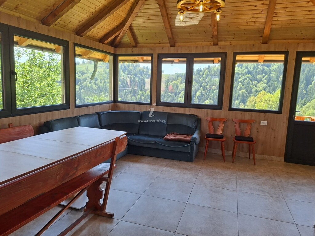 Casa Felinarul Munților