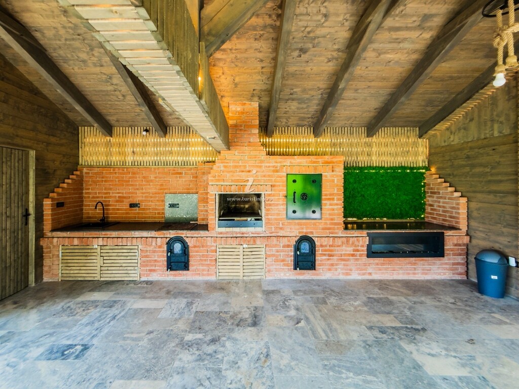 A-frame Aza Chalet