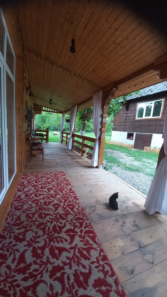 Hoinari în Maramu