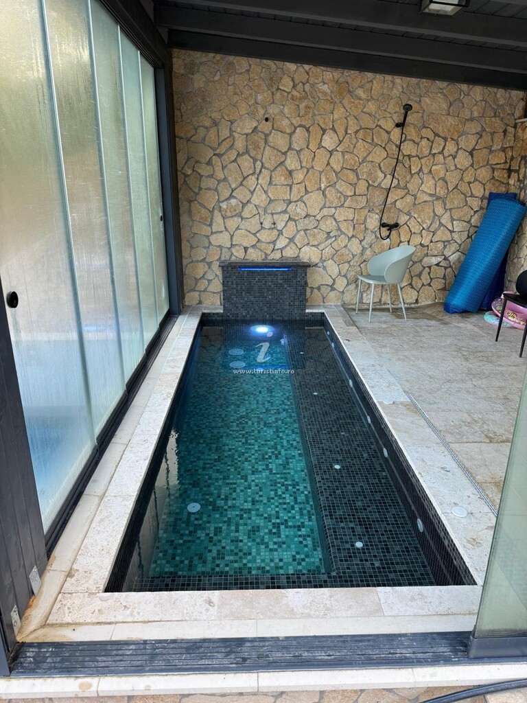 Pensiunea Giulia House
