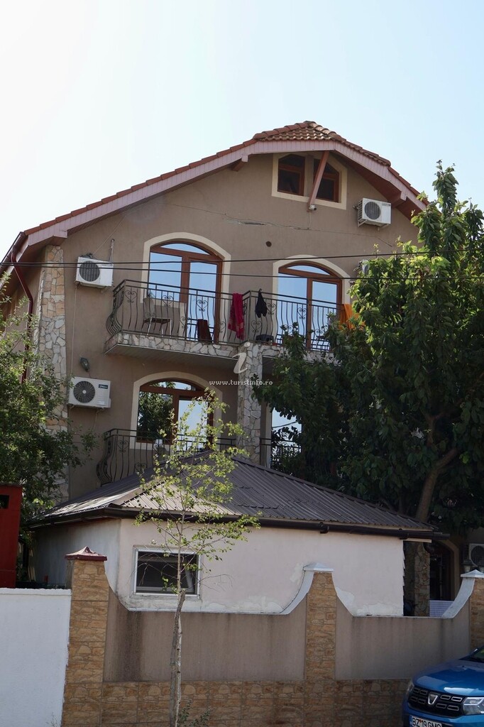 Camere de închiriat Duly