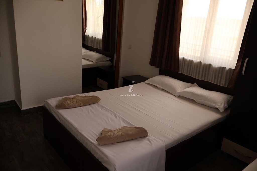 Camere de închiriat Duly