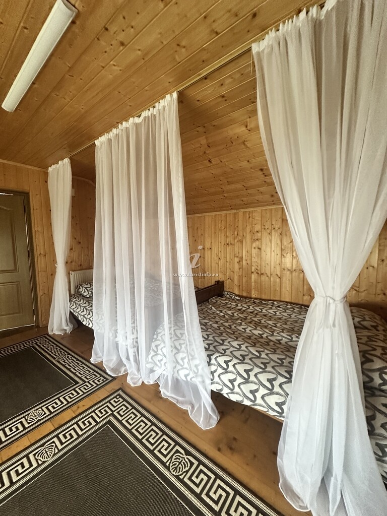 Camere de închiriat Casa Julie