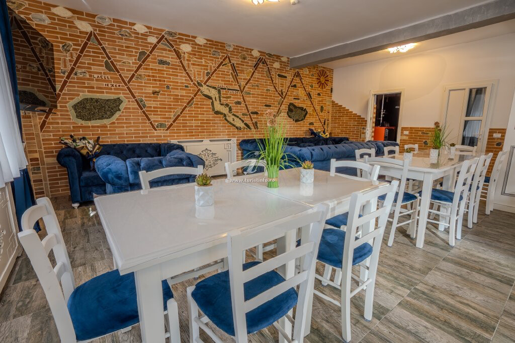 Camere de închiriat Poarta Maramureșană Complex Turistic