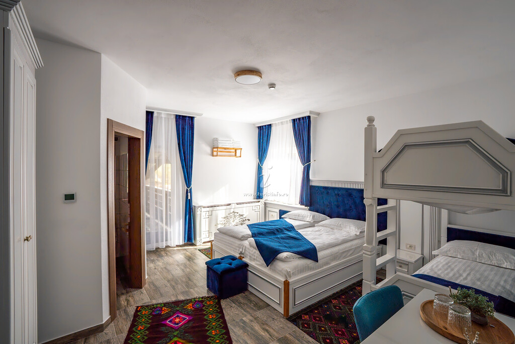 Camere de închiriat Poarta Maramureșană Complex Turistic