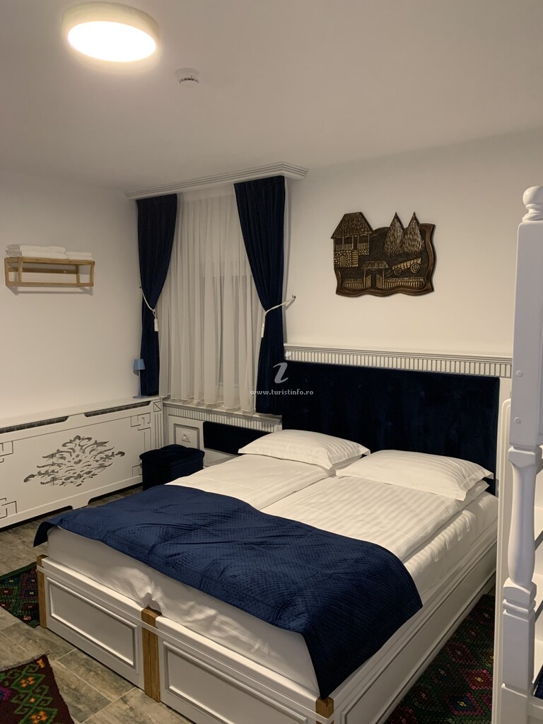 Camere de închiriat Poarta Maramureșană Complex Turistic