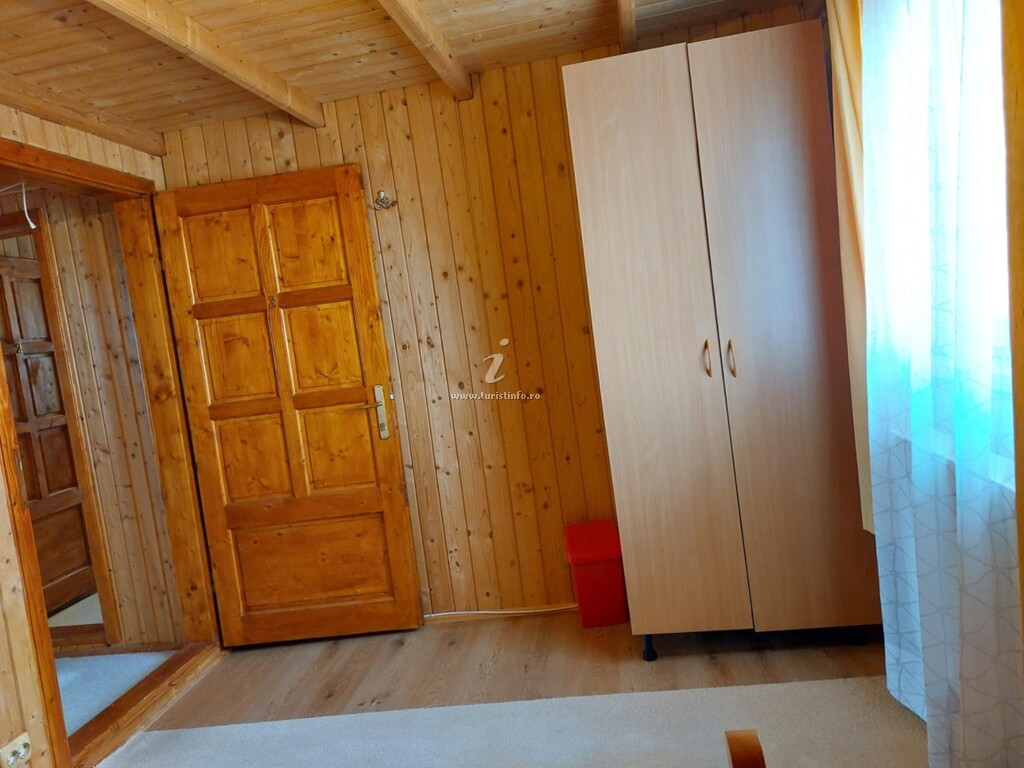 Cabana Capra Neagră