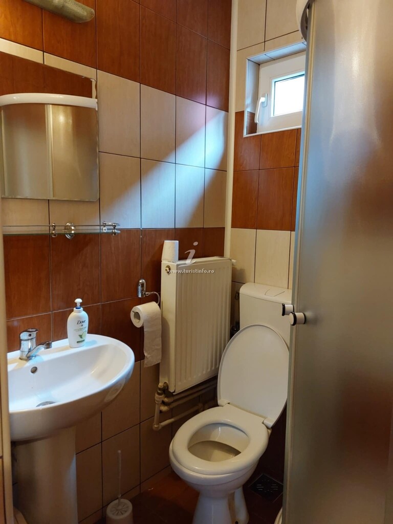 Cabana Capra Neagră