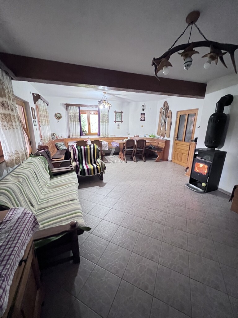 Camere de închiriat Benomagic