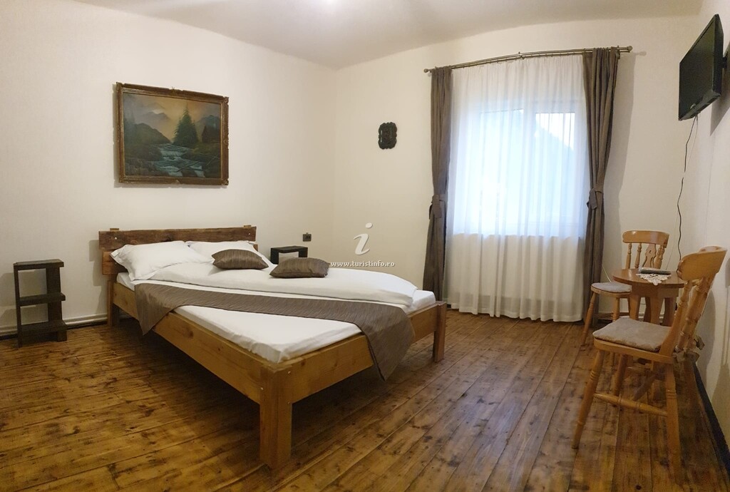 Pensiunea Casa Mugur Alpin