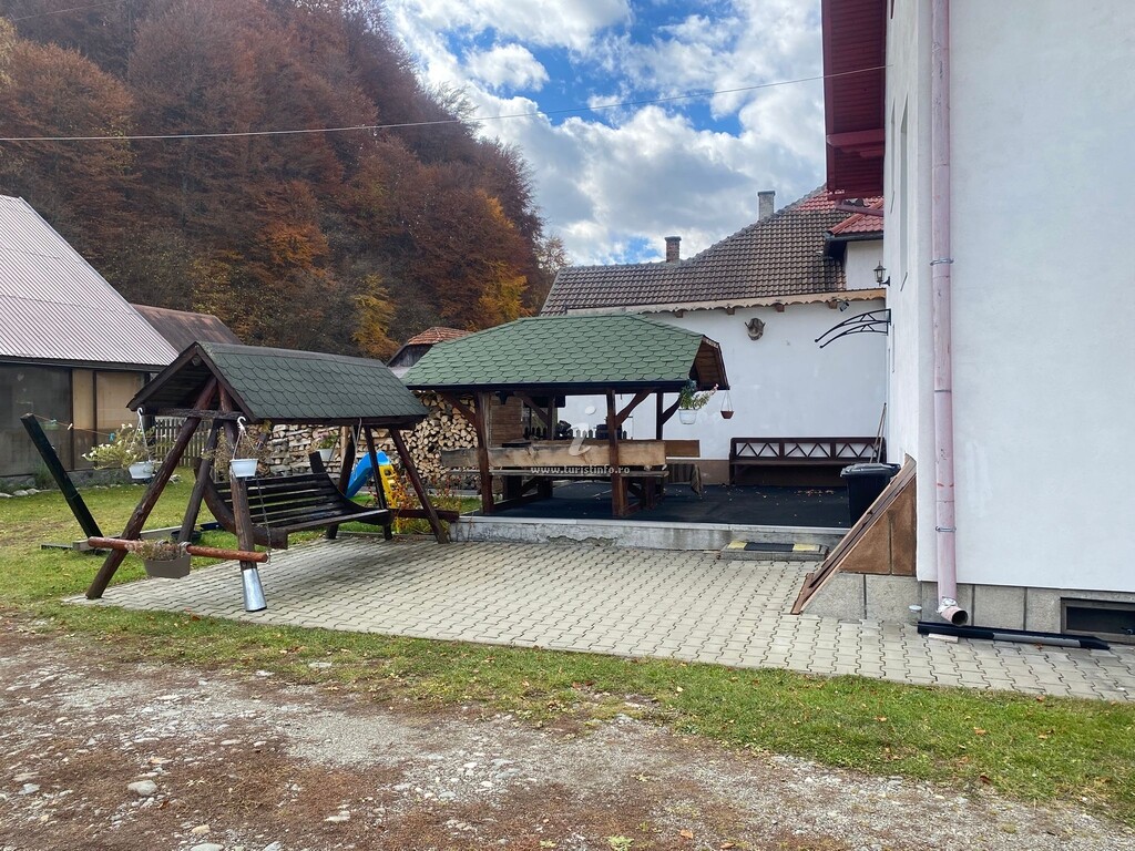Casa La Doi Băieți
