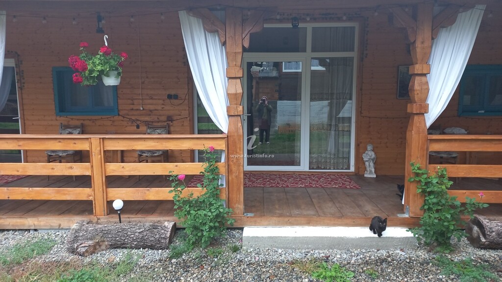 Hoinari în Maramu