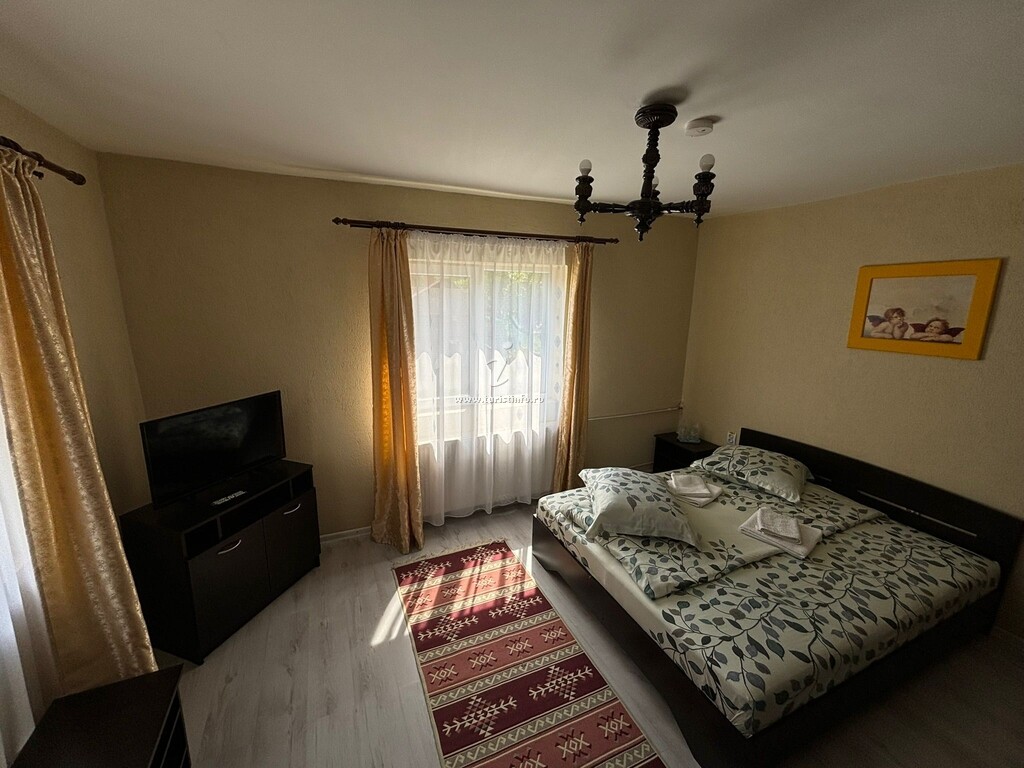 Camere de închiriat Floarea de Colț
