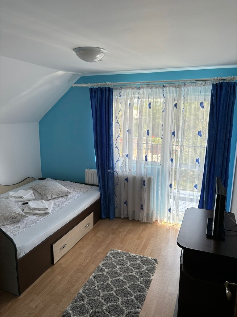 Camere de închiriat Floarea de Colț