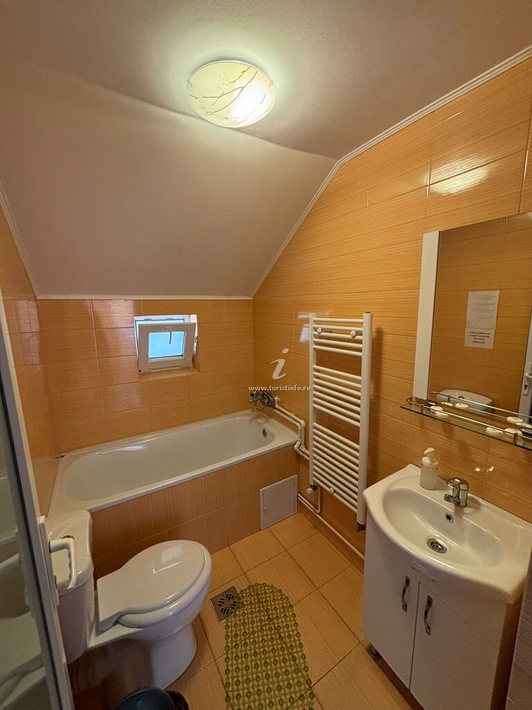Camere de închiriat Floarea de Colț