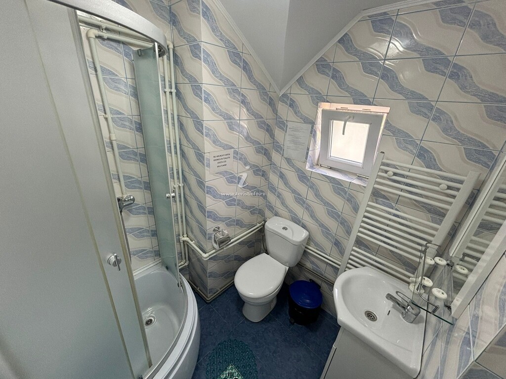 Camere de închiriat Floarea de Colț