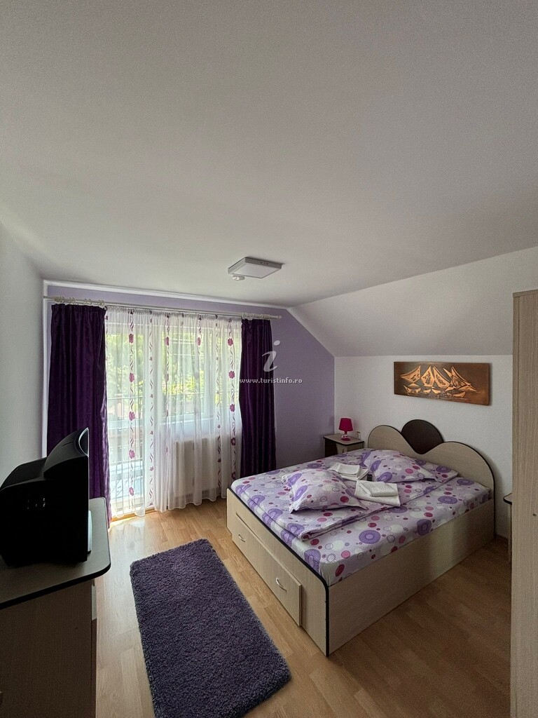 Camere de închiriat Floarea de Colț