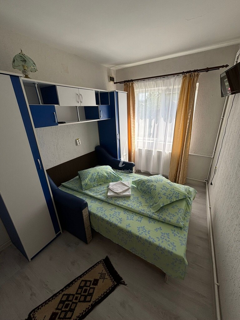Camere de închiriat Floarea de Colț
