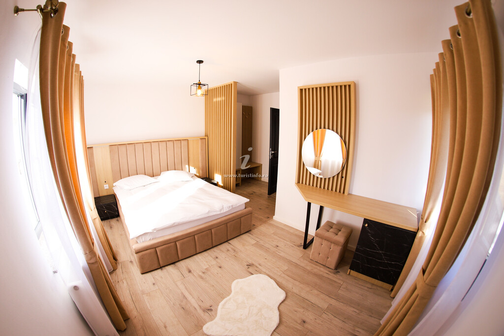 Camere de închiriat Mera House