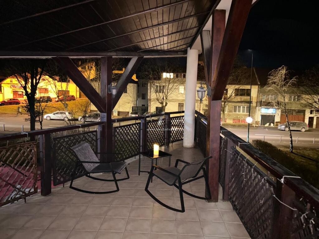 Camere de închiriat Ambra`s  Rooms
