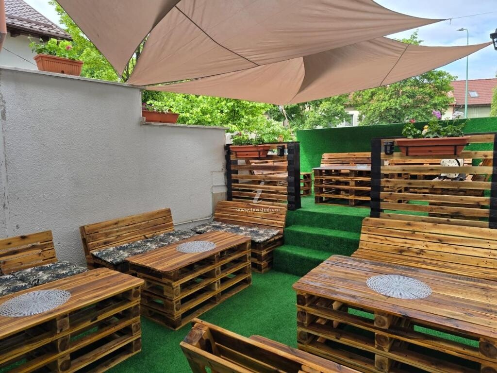 Camere de închiriat Ambra`s  Rooms