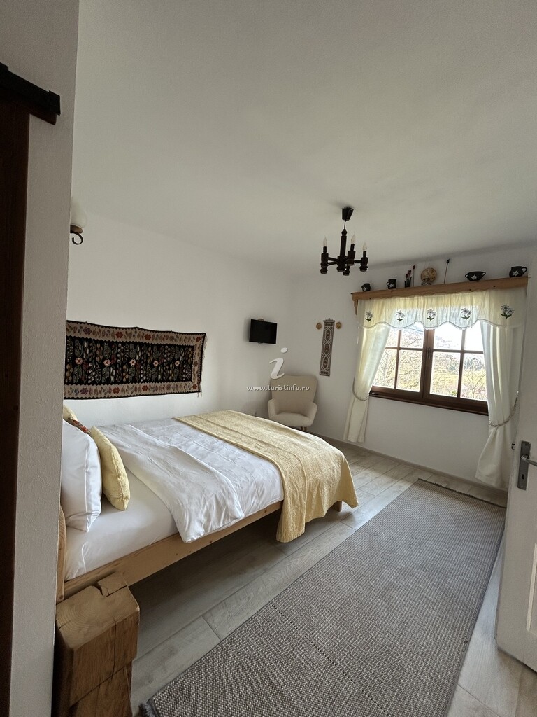 Cabana Muchia lui Gîrniță
