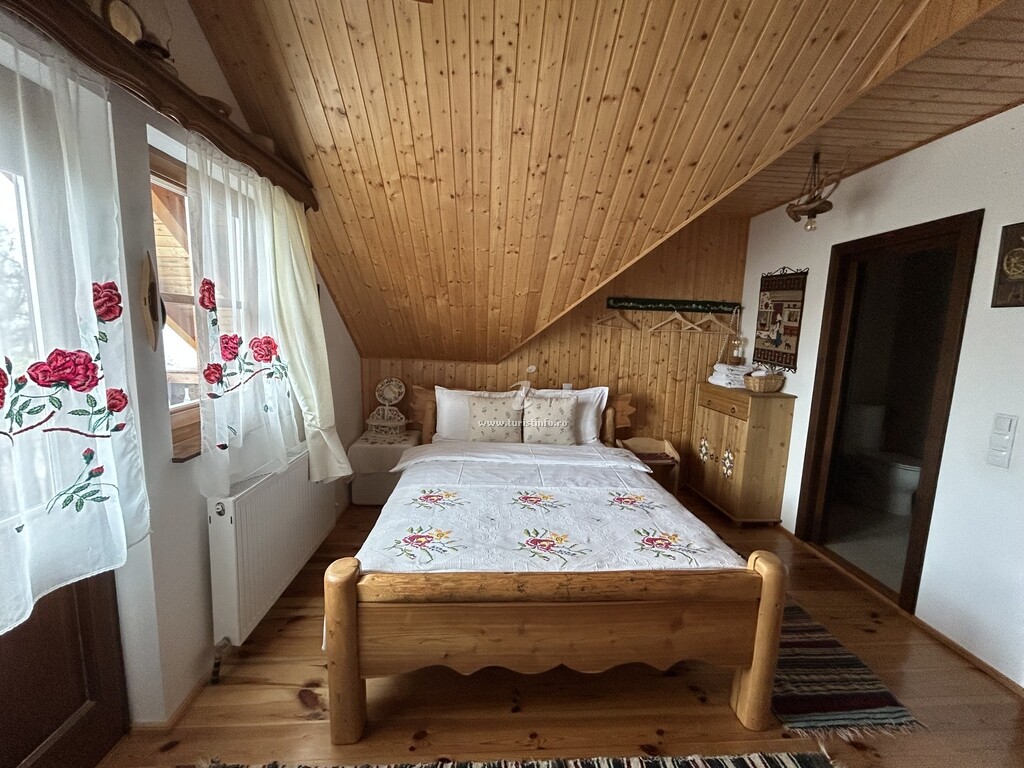 Cabana Muchia lui Gîrniță