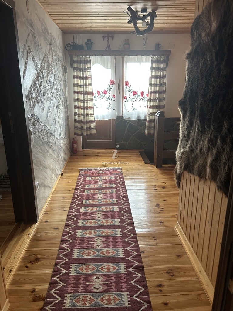 Cabana Muchia lui Gîrniță