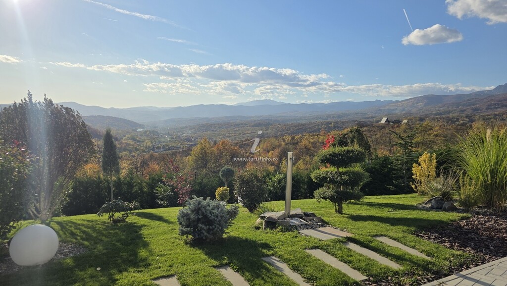 Vila Above Village