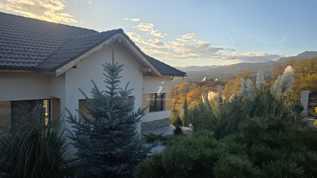 Vila Above Village