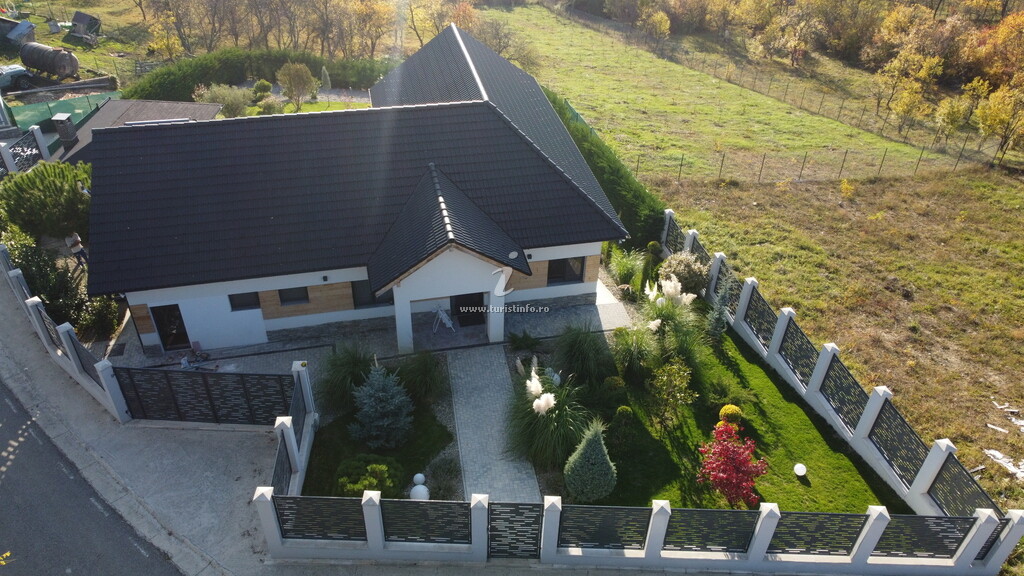 Vila Above Village