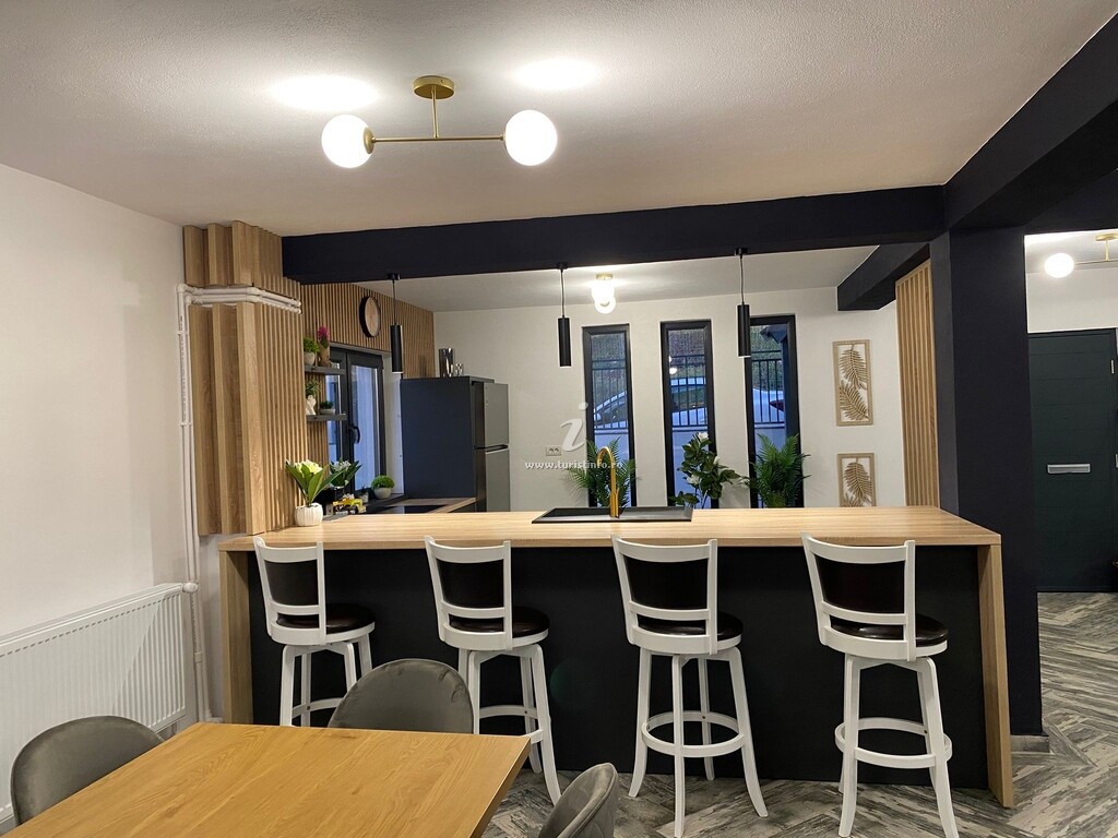 Vila 4 Anotimpuri