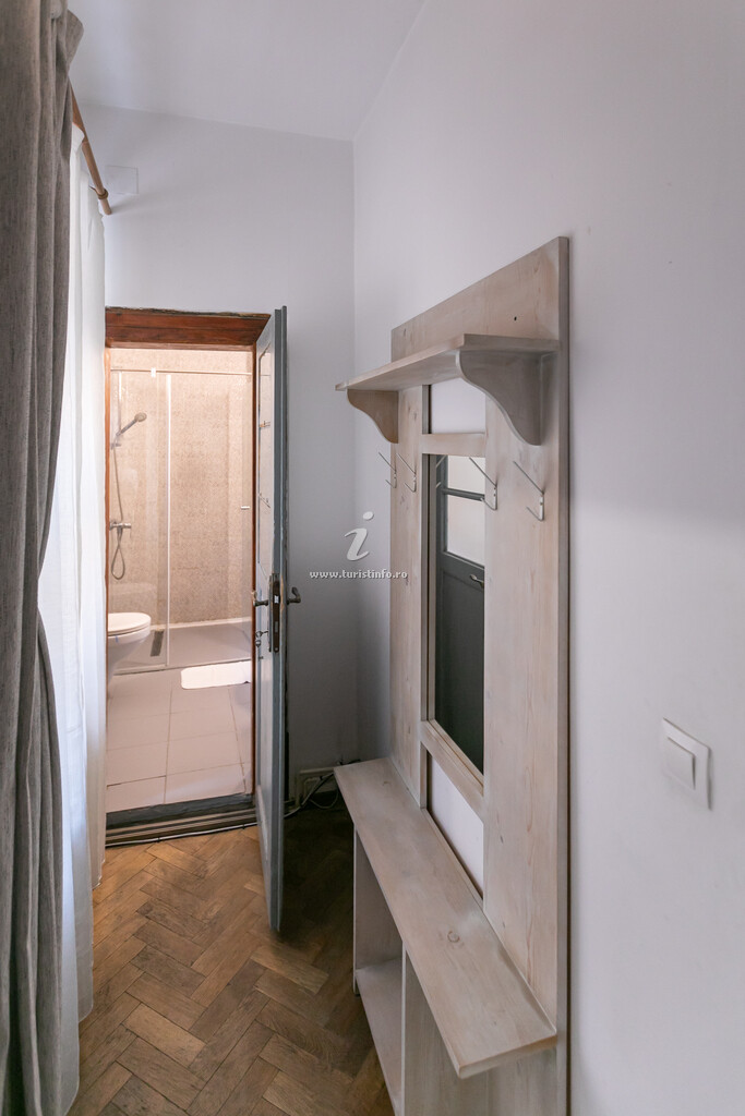 Apartament 4 Rooms Piața Sfatului