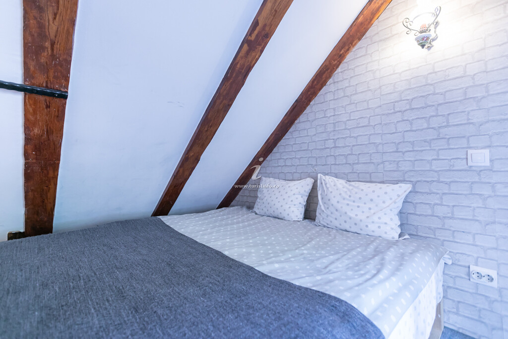 Apartament 4 Rooms Piața Sfatului