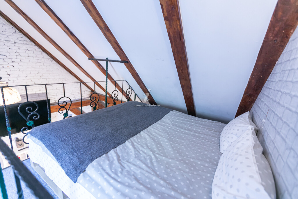 Apartament 4 Rooms Piața Sfatului