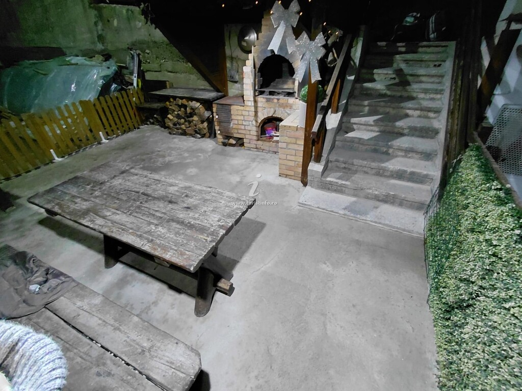 Camere de închiriat STARR