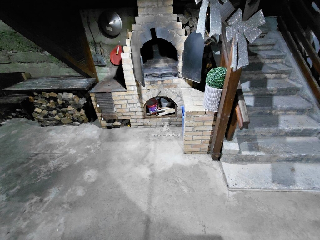 Camere de închiriat STARR