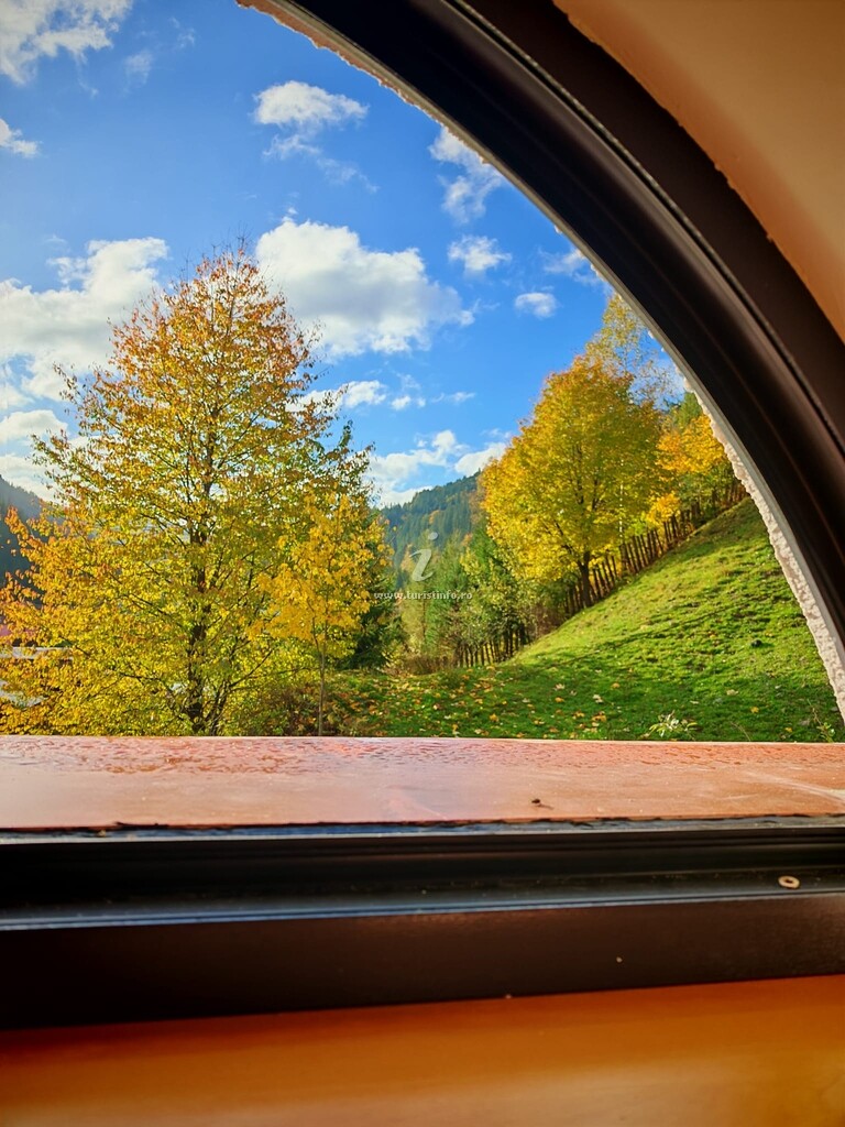 Pensiunea la Pridvor cu Dor