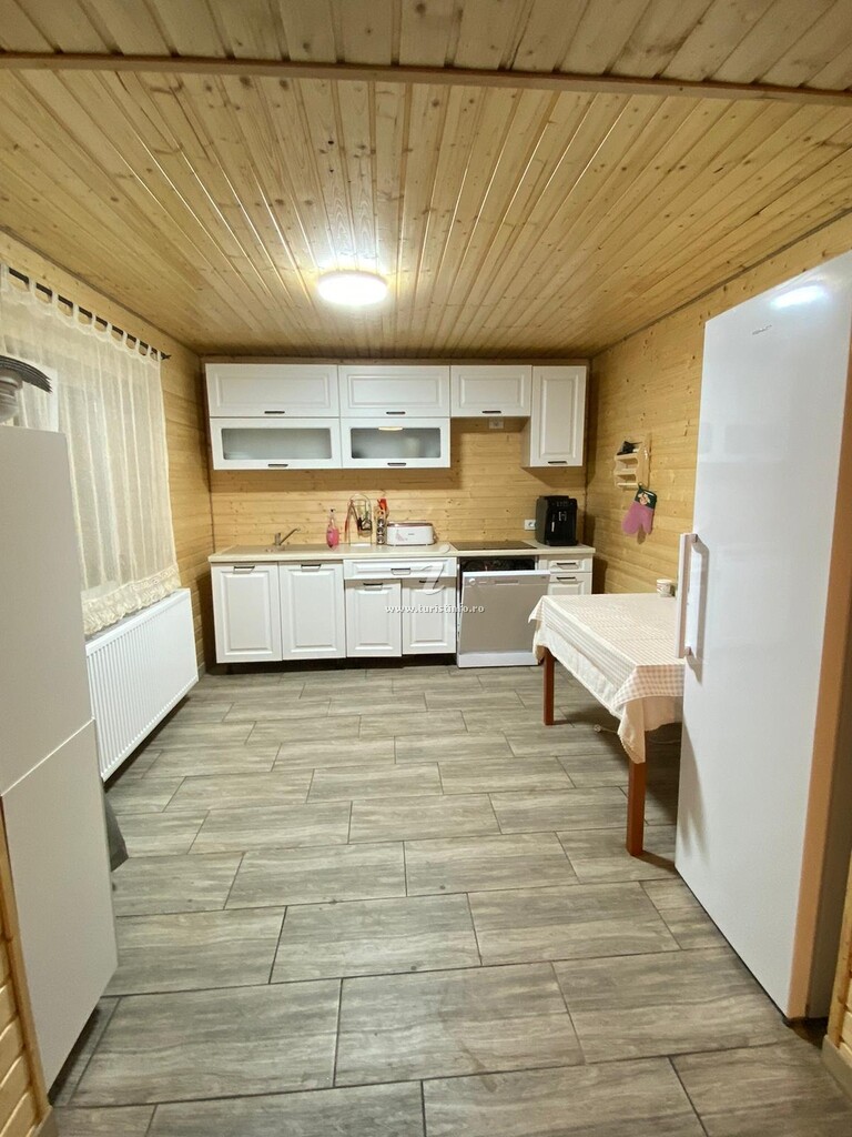 Cabana Der - Luncile Prigoanei